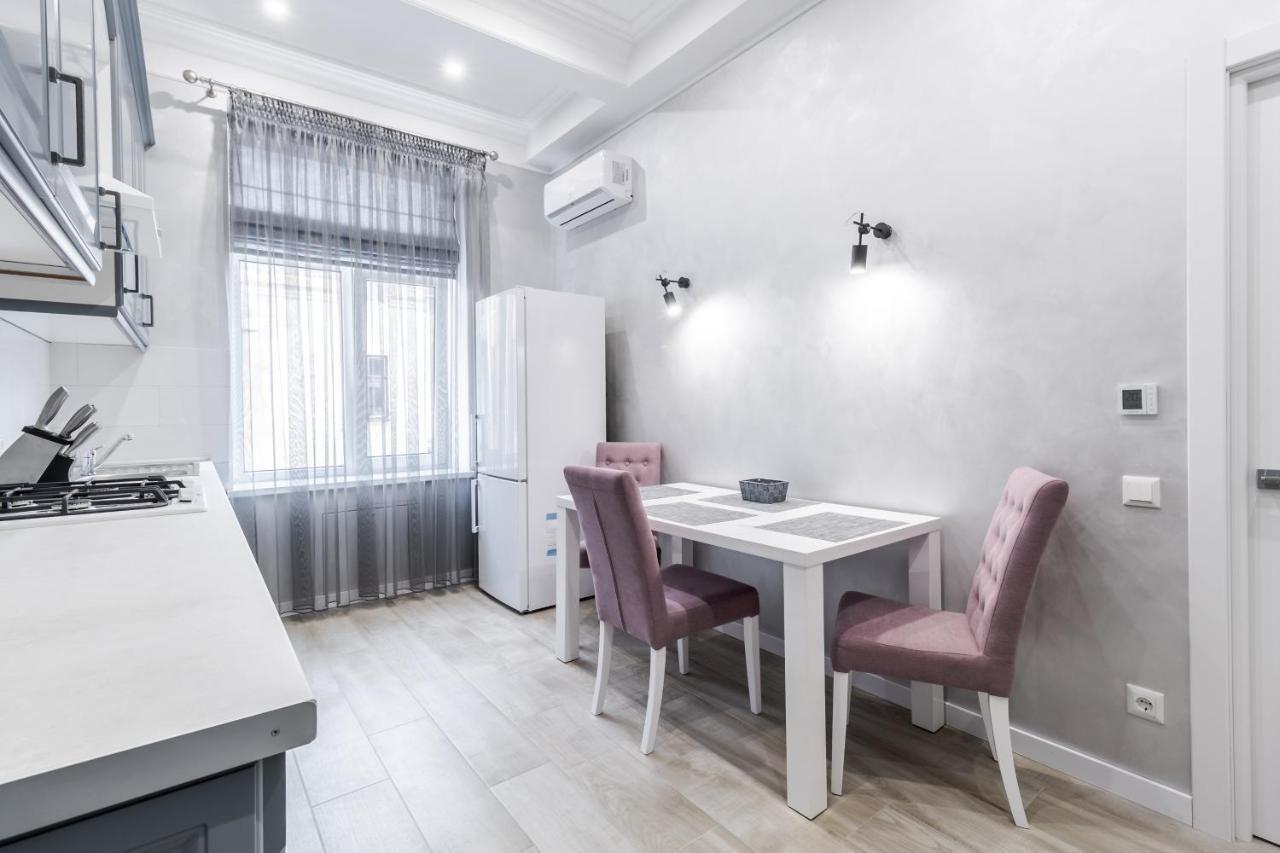 Inshiapartments On Lysenka Str Lviv Bagian luar foto